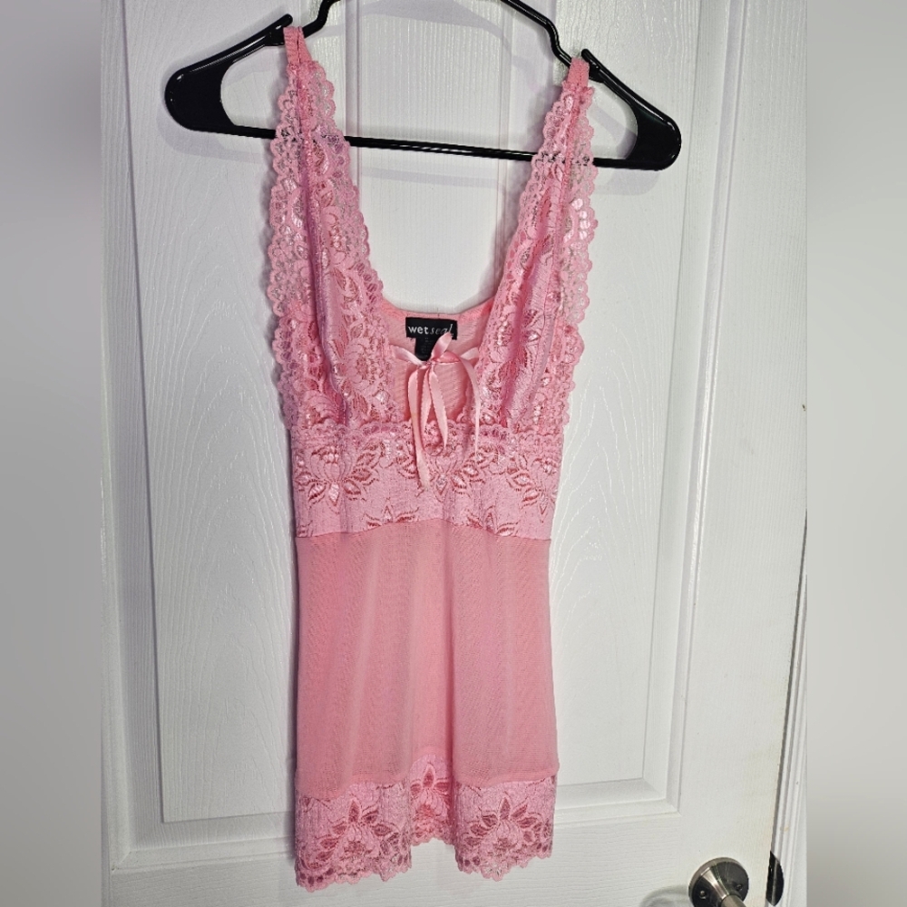 Y2K Wet Seal Pink Lace Camisole Slip Top